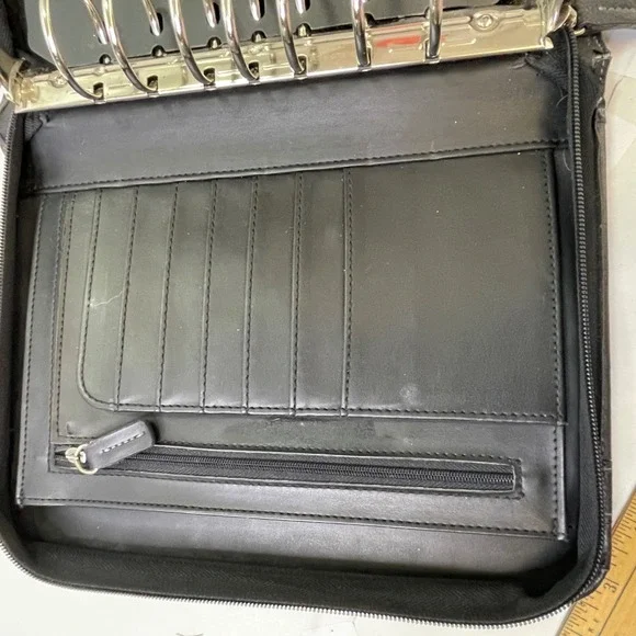 Franklin Covey  Zip Around Classic Planner  7 Ring  10.5" X 8" Black - Picture 8 of 14